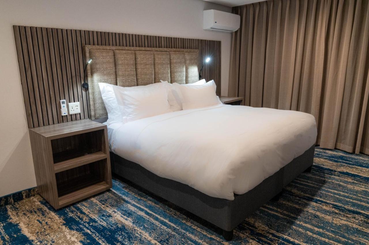 Zar Hotel Amanzimtoti Extérieur photo